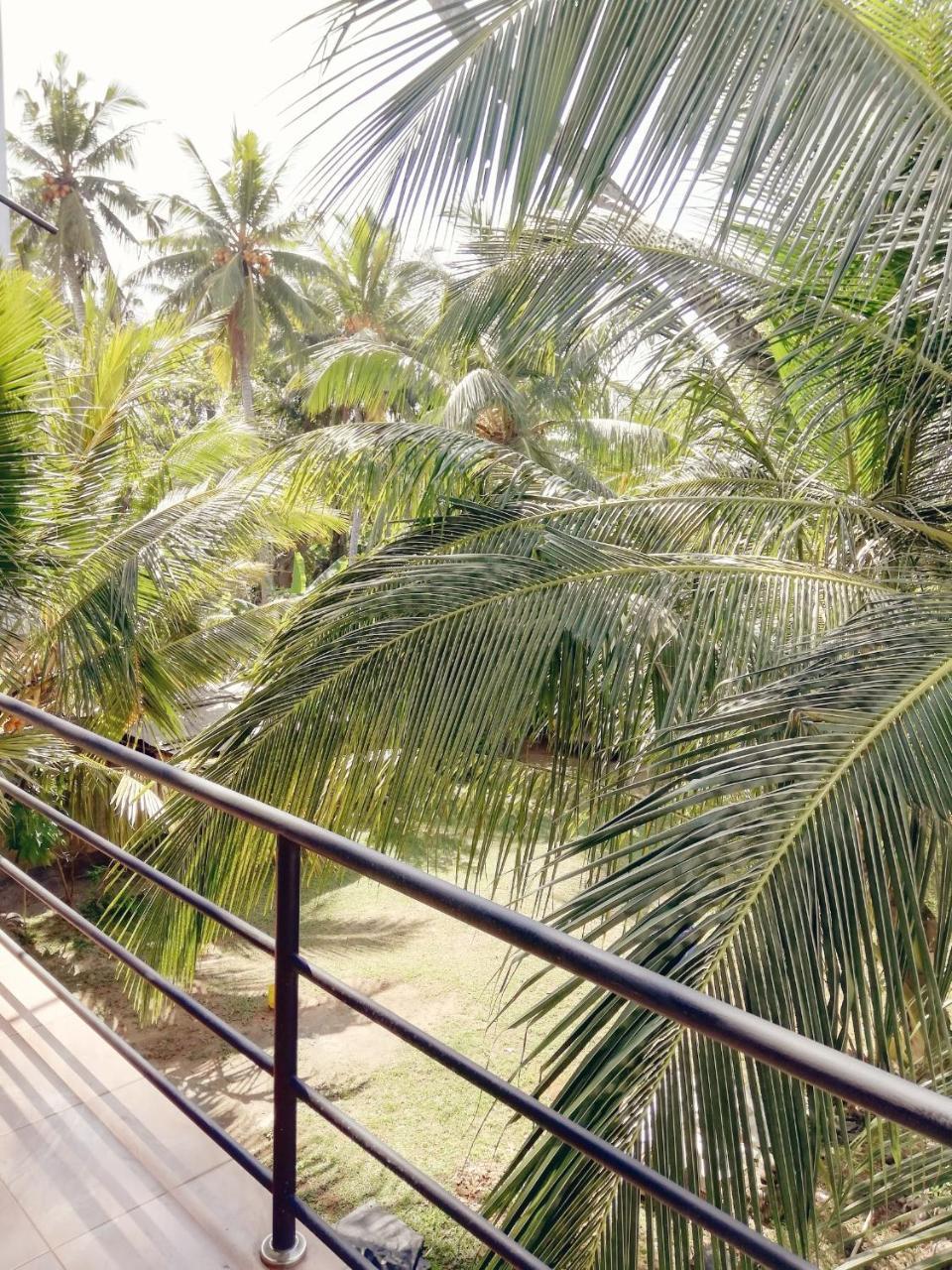 Nisadi Villa Bentota Esterno foto