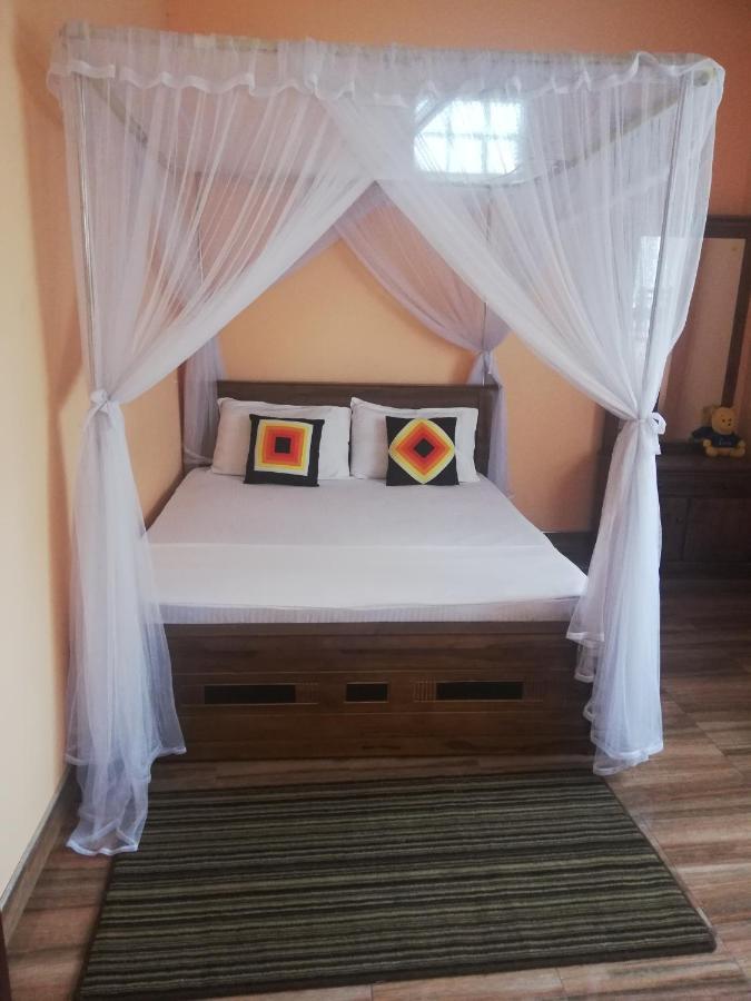 Nisadi Villa Bentota Esterno foto