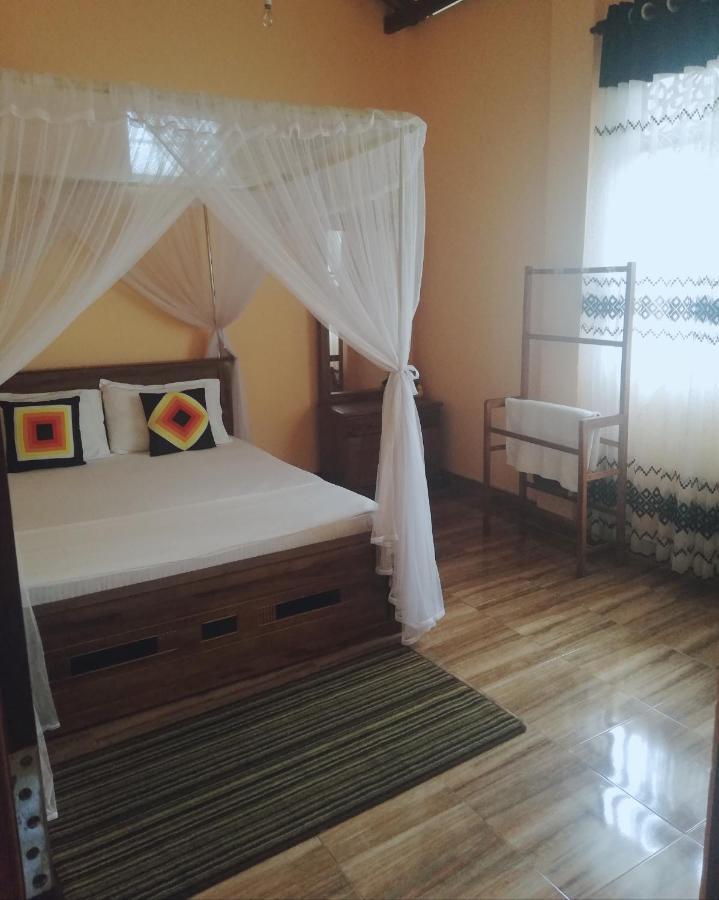 Nisadi Villa Bentota Esterno foto