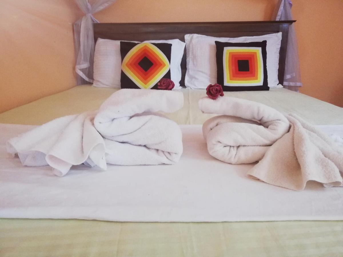 Nisadi Villa Bentota Esterno foto